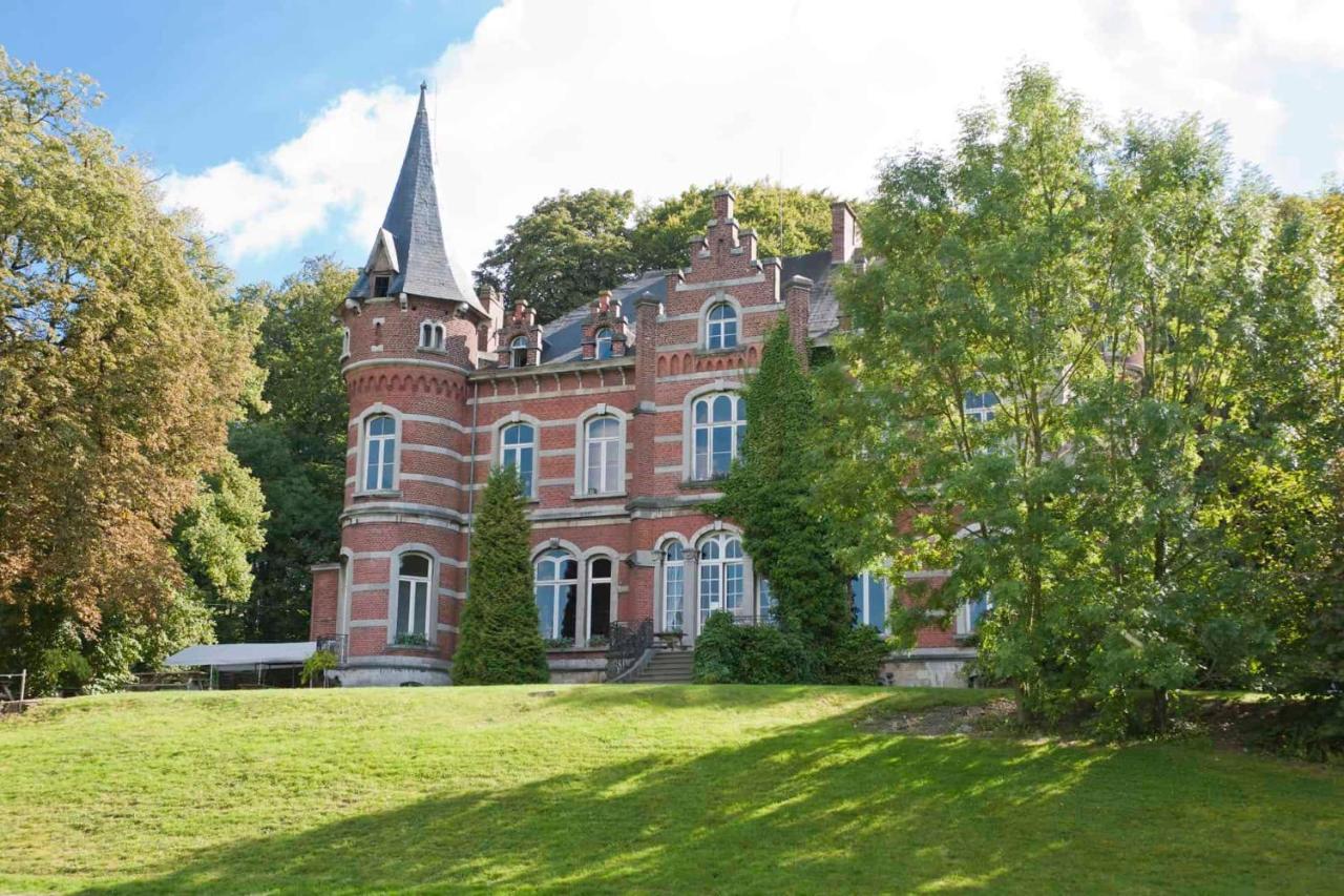 Domaine De Cherimont - Logement Insolite En Groupe Andenne Exterior foto